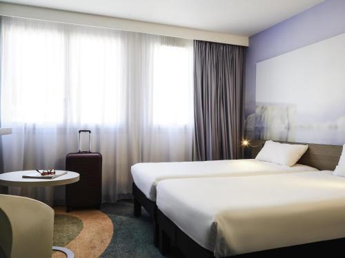 Ibis Styles Toulon Centre Port