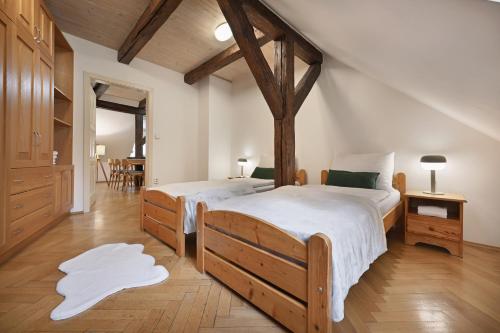 White Swan Boutique Apartments