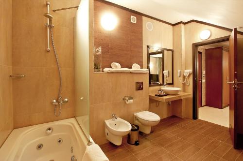 Best Western Plus Bristol Hotel