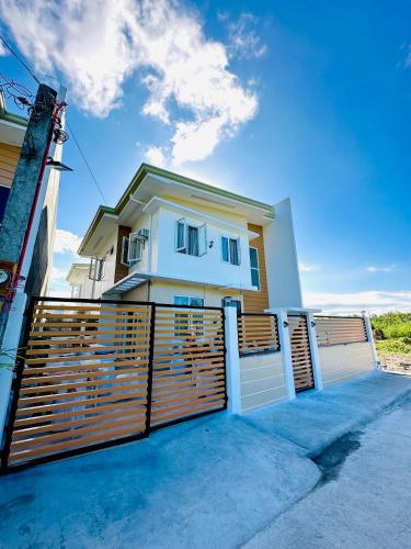 Casa VLOM Staycation