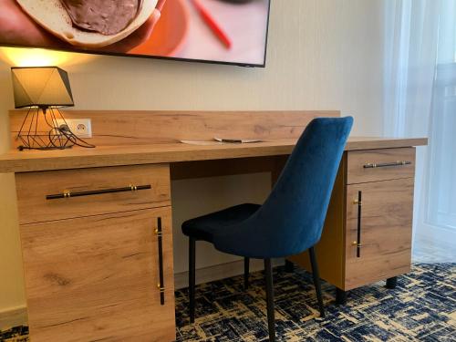 Piramida Hotel & Restaurant