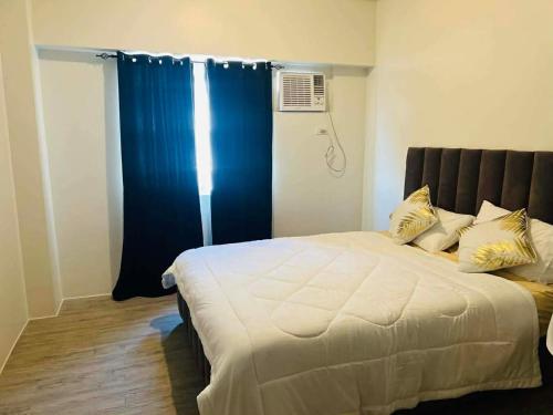 Brand new! Minimalist studio space