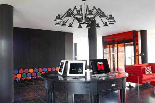 CitizenM Paris Charles de Gaulle Airport Hotel