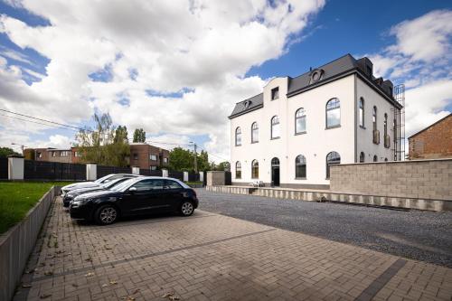 Charleroi Brussels Airport White Castle