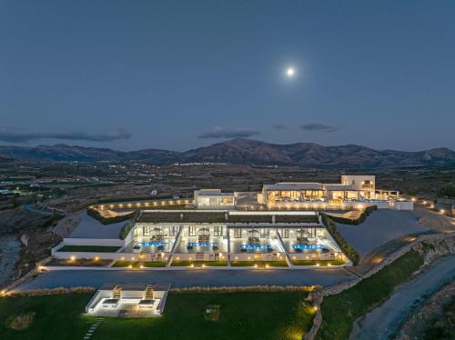 La Grande Vue-Private hilltop villas with private pools