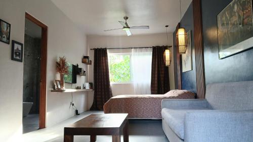 La Villa French Cafe Patisserie