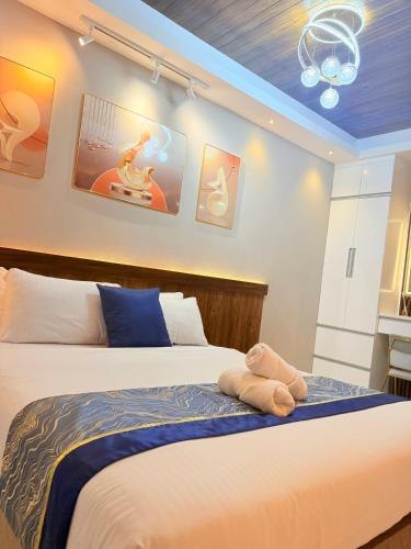 DJS Condo Inspired Studio Gensan Netflix,free wifi,hot&cold shower,10 Min to SM Mall