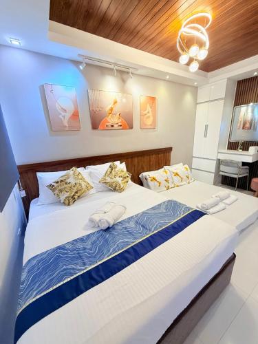 DJS Home Studio Gensan Netflix, free wifi, hot&cold shower, near Airport