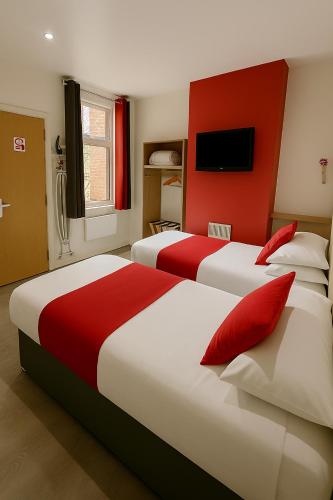 The Railway Sleeper Lodge