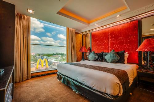 The Fields Plaza Suites