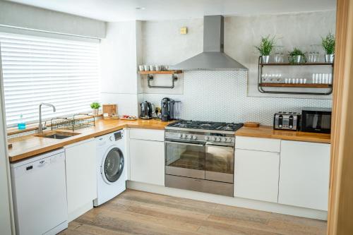 Brighton Square Apartments