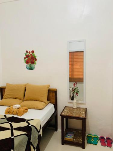 Queen's Room Rental 1