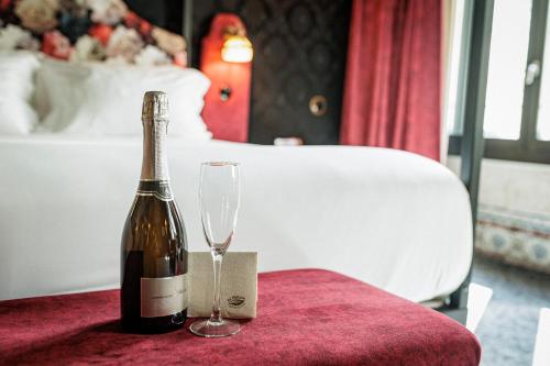 Pensão Amor Madam's Lodge