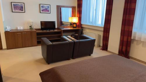 Aston Business Hotel