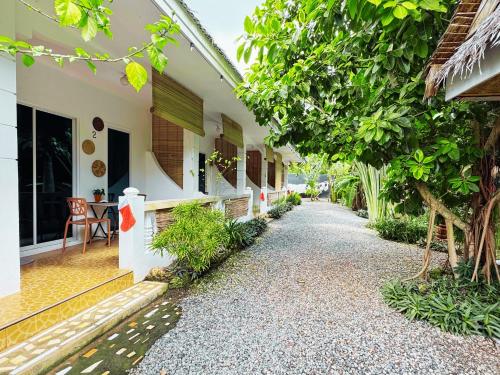 Nautilus Hostel & Hammocks