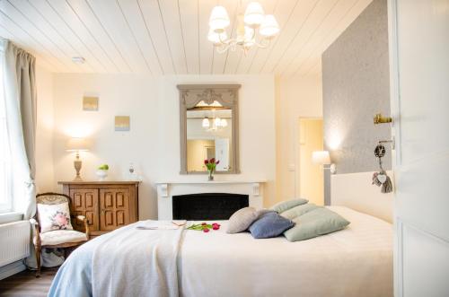 The White Queen Bed And Breakfast