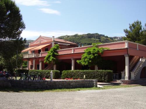 Pozzo Al Moro Village