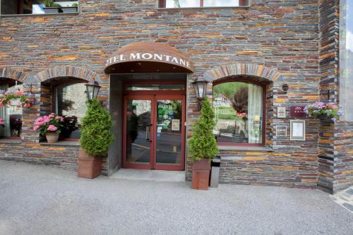 Montane Hotel