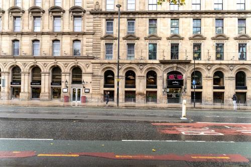 Manchester Portland By Sunday