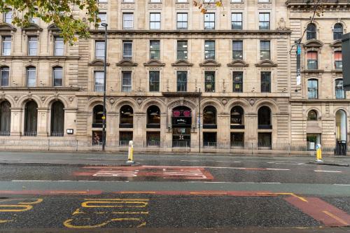 Manchester Portland By Sunday