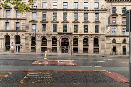 Manchester Portland By Sunday