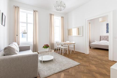 HeyMi Apartments