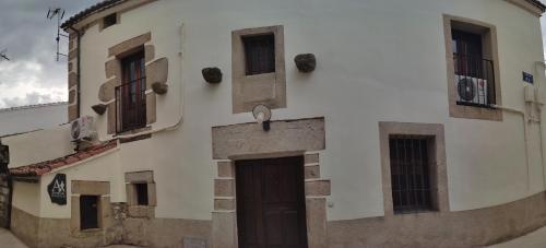 Albergue Turístico "San Blas" de Oliva de Plasencia