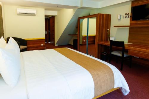 Grand Sierra Pine Baguio Hotel