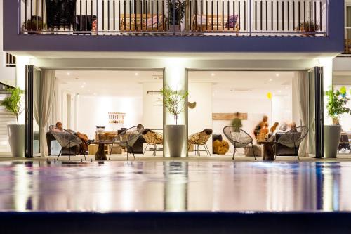 Sea Sense Boutique Hotel