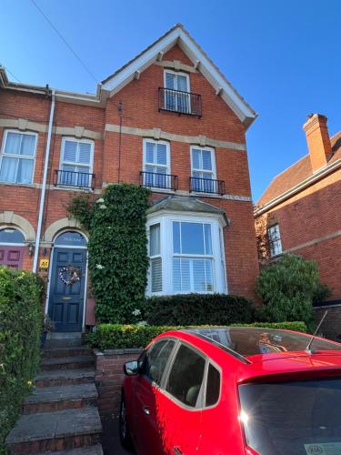 The Glastonbury Town House