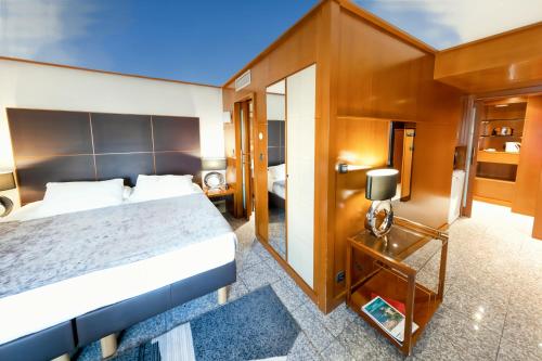 Hôtel Goldstar Resort & Suites