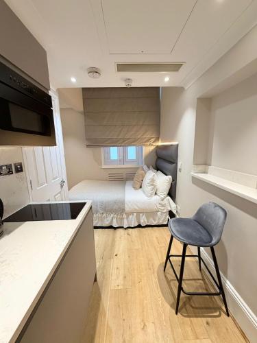 Alexander Apartments