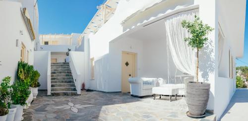 The White Suites