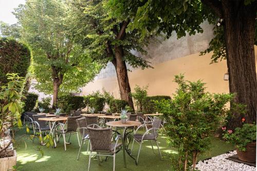 The Originals City, Hôtel Bristol, Le Puy-en-Velay (Inter-Hotel)