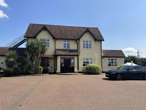 The Lodge Country Inn