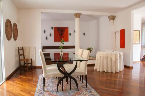 Ai Giardini Di San Vitale