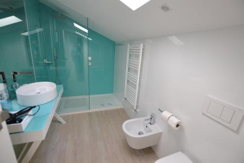 Solar Sampaio E Melo