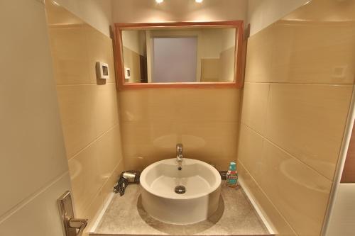 Rooms and apartments Feral