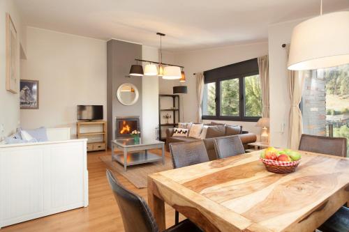 Tarter Mountain Suites