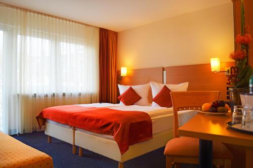 Favored Hotel Plaza Frankfurt