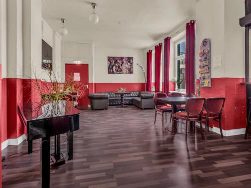 Ballhaus Berlin Hostel