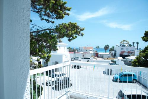 Flisvos Beach Apartments