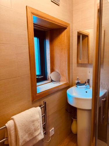 Lakeview Guest House