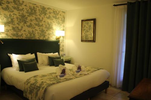 Logis La Bastide De Grignan Hotel & Restaurant La Chênaie