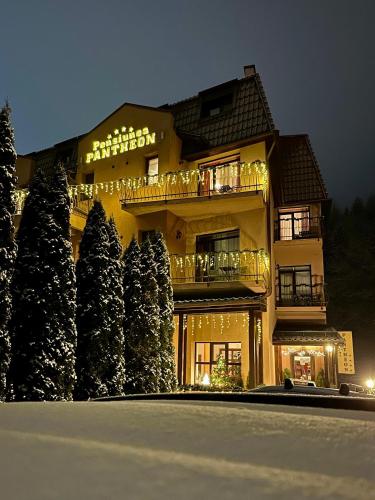 Pensiunea Pantheon