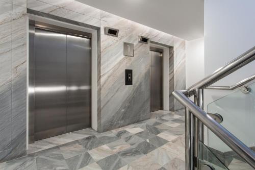 Abbott House by Flying Butler