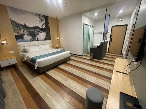 Fan's Hotel