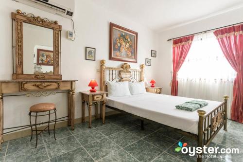 White Castle Resort & Hotel