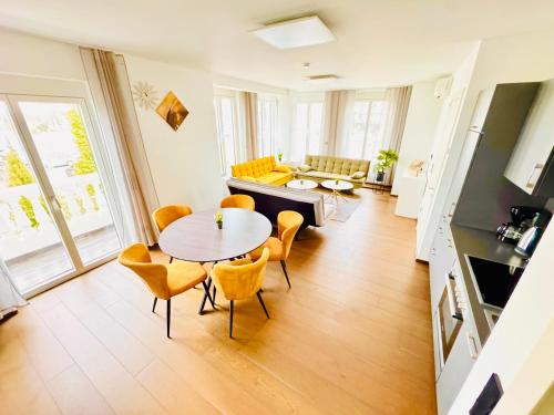 25h SPA-Residenz POOLs IN & OUT, private Garden or Balcony