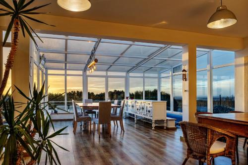 Freesurf Camp & Hostel